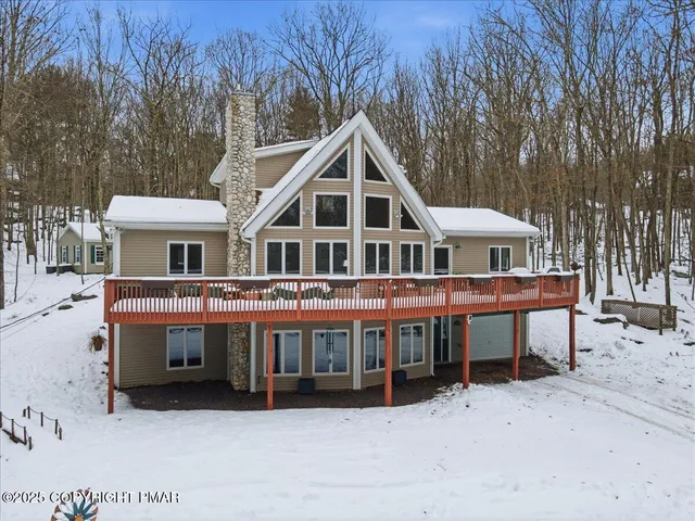 a house view with a outdoor space