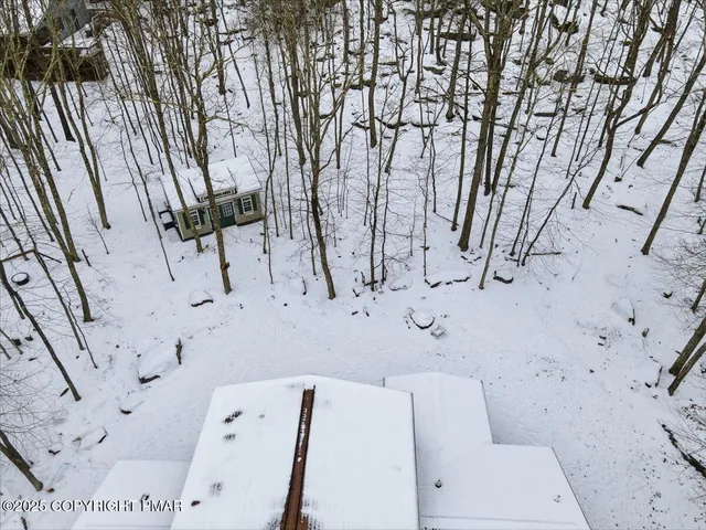 $699,985 | 115 Pioneer Drive, Lackawaxen, PA 18435