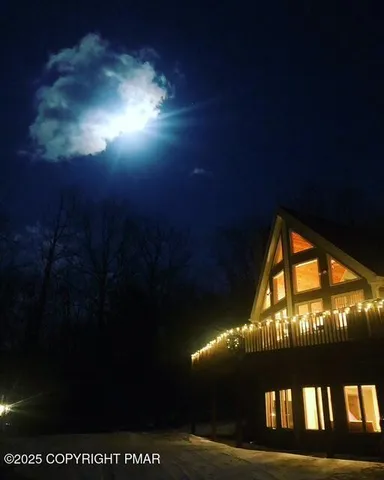 $699,985 | 115 Pioneer Drive, Lackawaxen, PA 18435