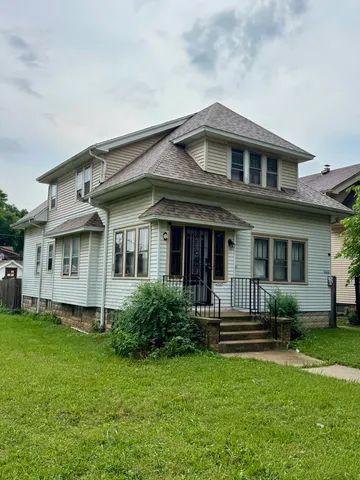 $173,000 | 2824 North 54th Street, Unit A, Milwaukee, WI 53210