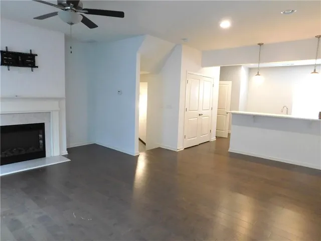 $2,600 | 887 Society Circle, Atlanta, GA 30331