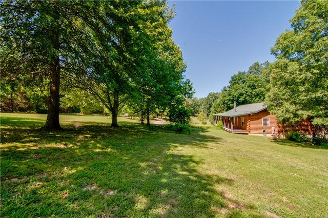 2446 Tower Road Nunnelly, TN 37137 - Photo 17 of 20 View from the right side of the house.