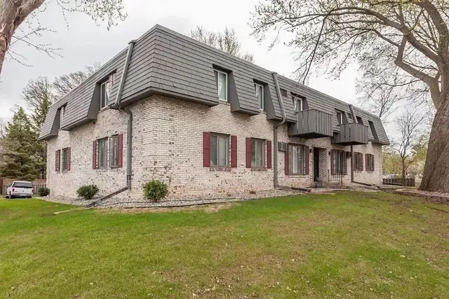 $1,800 | 6901 Penn Avenue South, Unit 103, Richfield, MN 55423