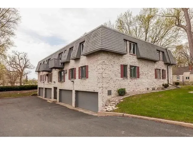 $1,800 | 6901 Penn Avenue South, Unit 103, Richfield, MN 55423