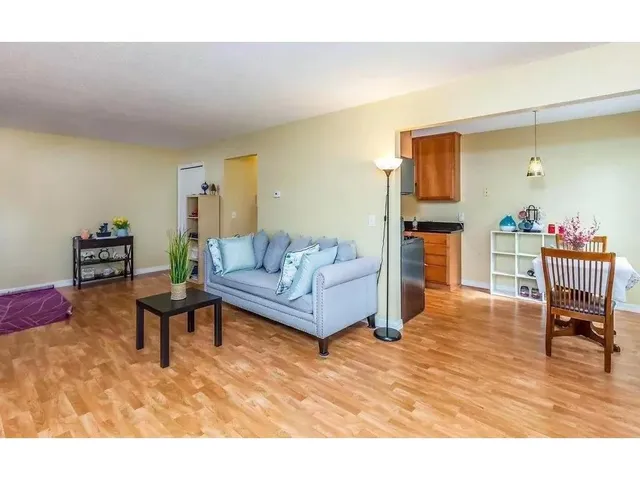 $1,800 | 6901 Penn Avenue South, Unit 103, Richfield, MN 55423