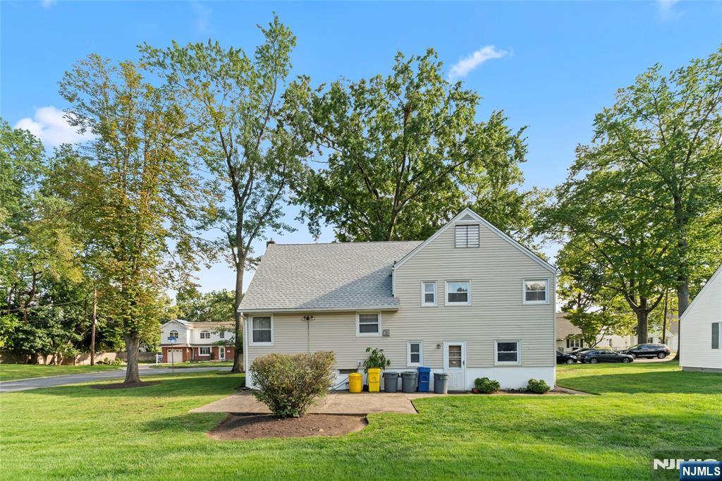 257 Hamilton Road Teaneck, NJ 07666 - Photo 27 of 31 Gallery Image 27