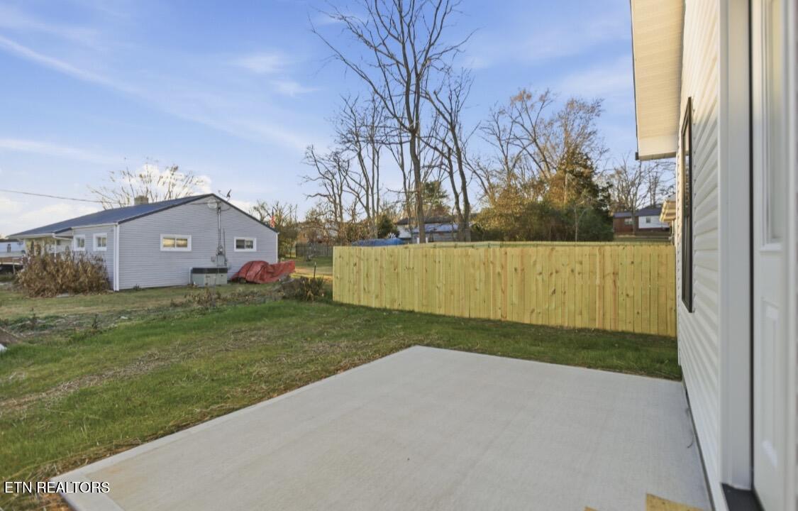 Fulkerson Street Tazewell, TN 37879 - Photo 31 of 33 IMG_0538
