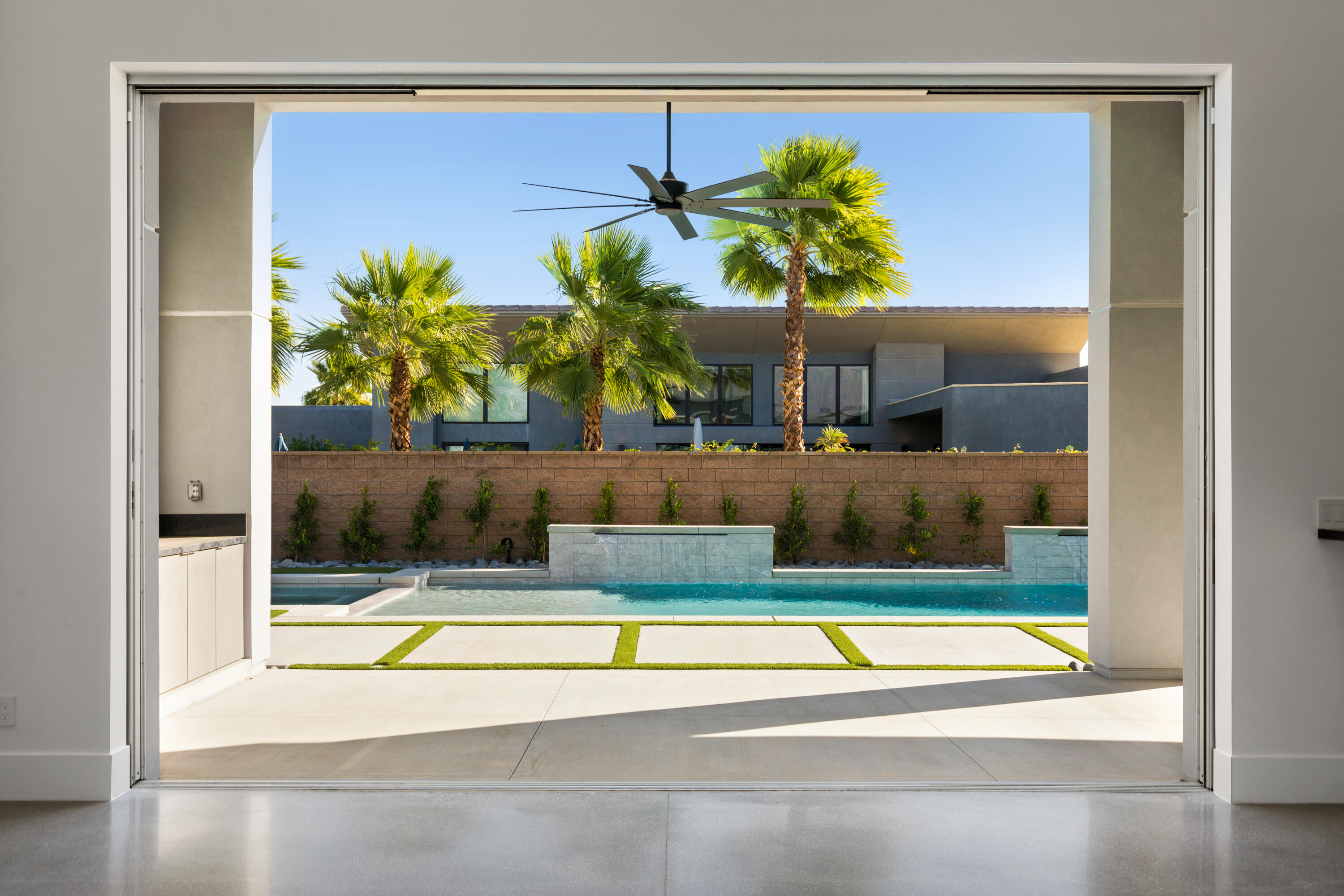 1 Siena Vista Rancho Mirage, CA 92270 - Photo 12 of 39 41_10563823_144036_144036-EI-131