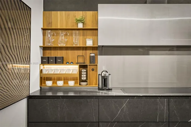 $2,990,000 | 2301 Collins Avenue, Unit 1634, Miami Beach, FL 33139