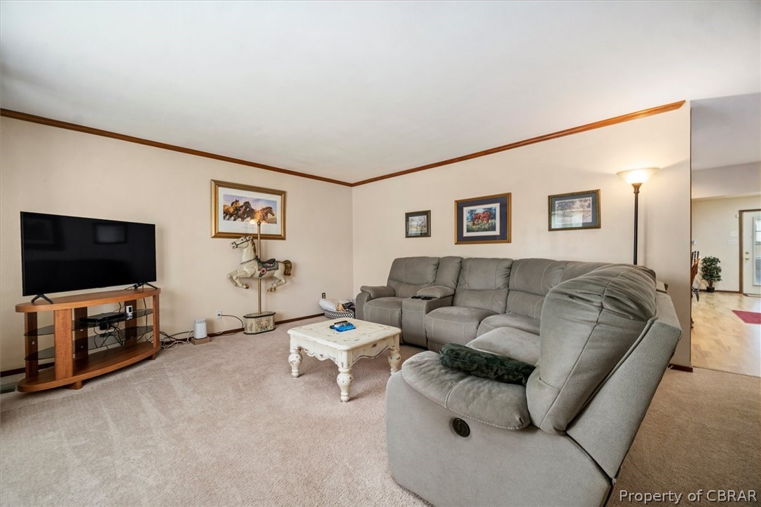 708 Spruce Road Newport News, VA 23601 - Photo 6 of 30 Gallery Image 6
