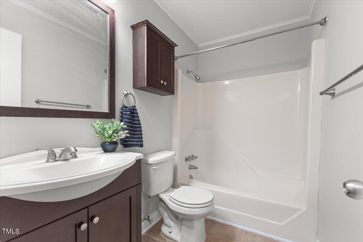 3916 Wendy Lane Raleigh, NC 27606 - Photo 23 of 38 23-3916 Wendy Ln