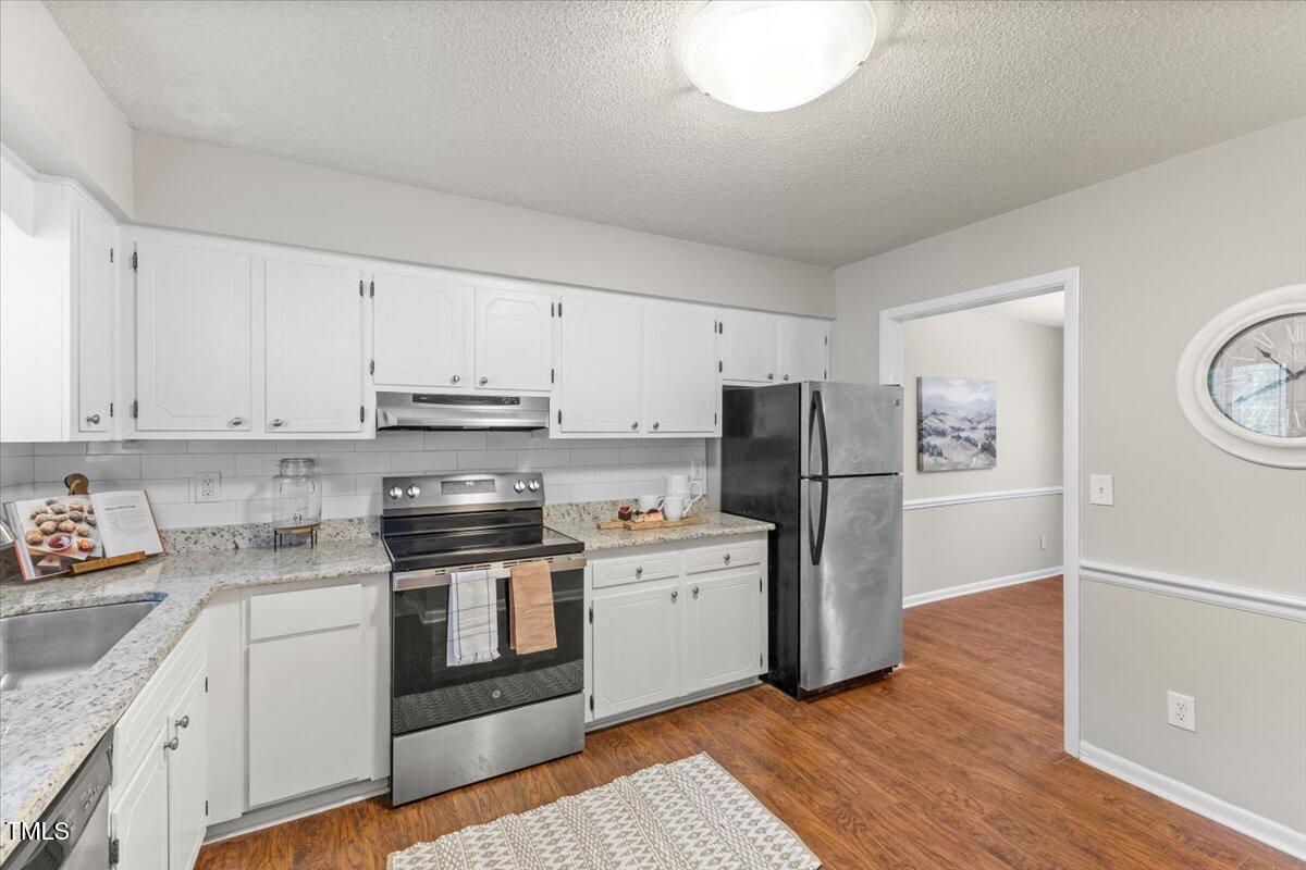 3916 Wendy Lane Raleigh, NC 27606 - Photo 3 of 38 10-3916 Wendy Ln