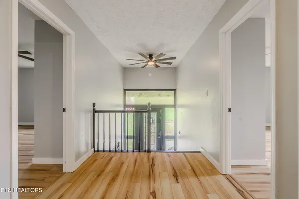 $429,999 | 330 Glenn Lane, Spring City, TN 37381
