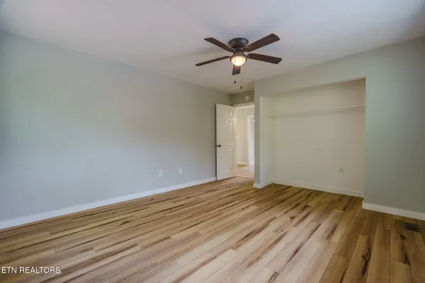 $429,999 | 330 Glenn Lane, Spring City, TN 37381