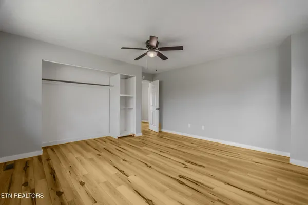 $429,999 | 330 Glenn Lane, Spring City, TN 37381