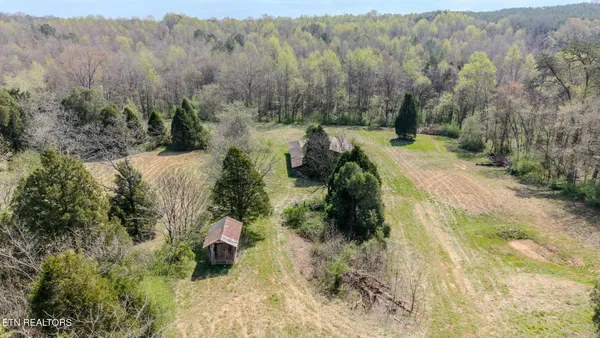$429,999 | 330 Glenn Lane, Spring City, TN 37381