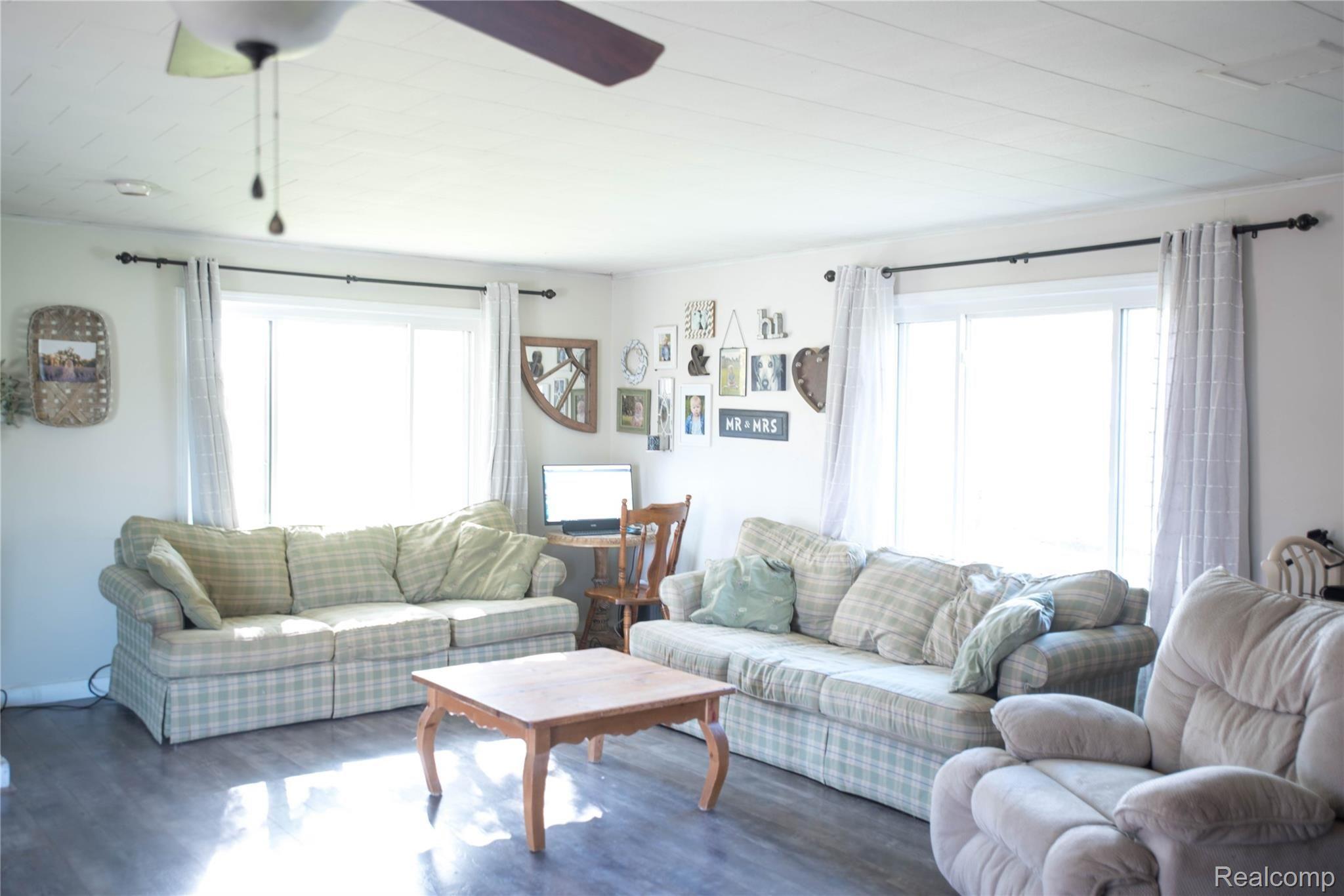 7806 Rynn Road Avoca, MI 48006 - Photo 4 of 39 DSC_4519.jpg