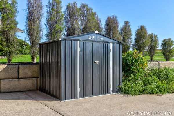 $699,950 | 2520 Air Park Drive, Zeeland, MI 49464