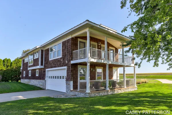 $699,950 | 2520 Air Park Drive, Zeeland, MI 49464