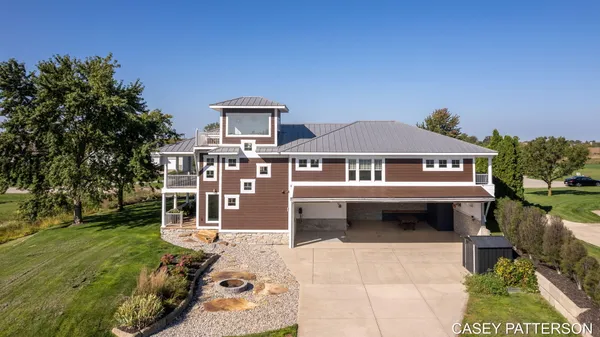 $699,950 | 2520 Air Park Drive, Zeeland, MI 49464