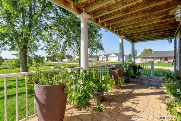 $699,950 | 2520 Air Park Drive, Zeeland, MI 49464