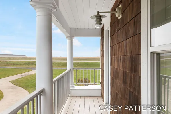 $699,950 | 2520 Air Park Drive, Zeeland, MI 49464