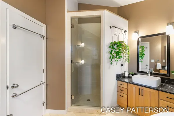 $699,950 | 2520 Air Park Drive, Zeeland, MI 49464