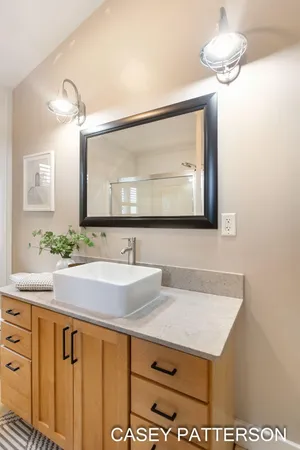 $699,950 | 2520 Air Park Drive, Zeeland, MI 49464