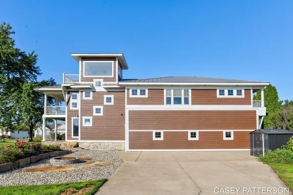 $699,950 | 2520 Air Park Drive, Zeeland, MI 49464