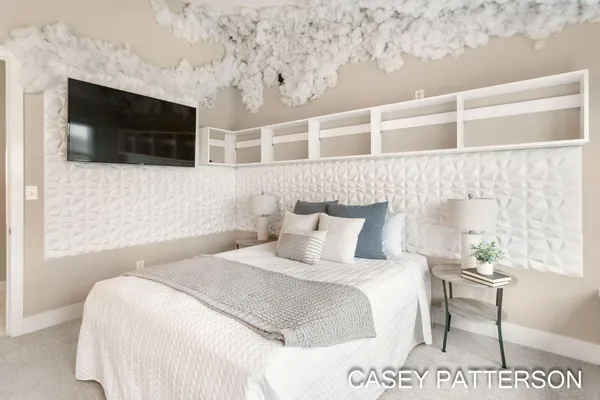 $699,950 | 2520 Air Park Drive, Zeeland, MI 49464