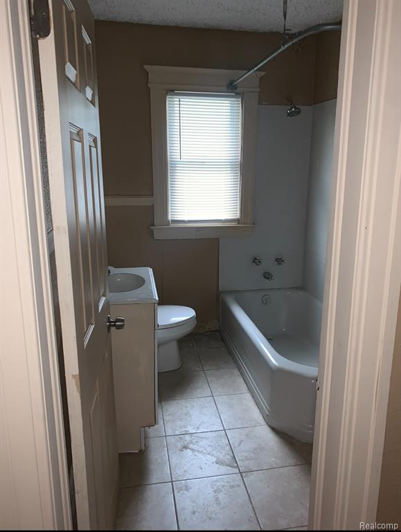 6176 Wabash Street Detroit, MI 48208 - Photo 13 of 14
