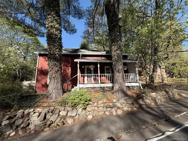 $610,000 | 422 North Midland Avenue, Nyack, NY 10960