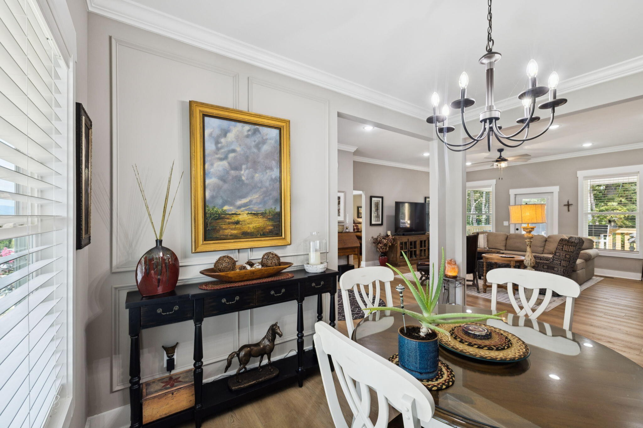 75 Battleview Drive Ringgold, GA 30736 - Photo 13 of 58 a living room with furniture and wooden floor