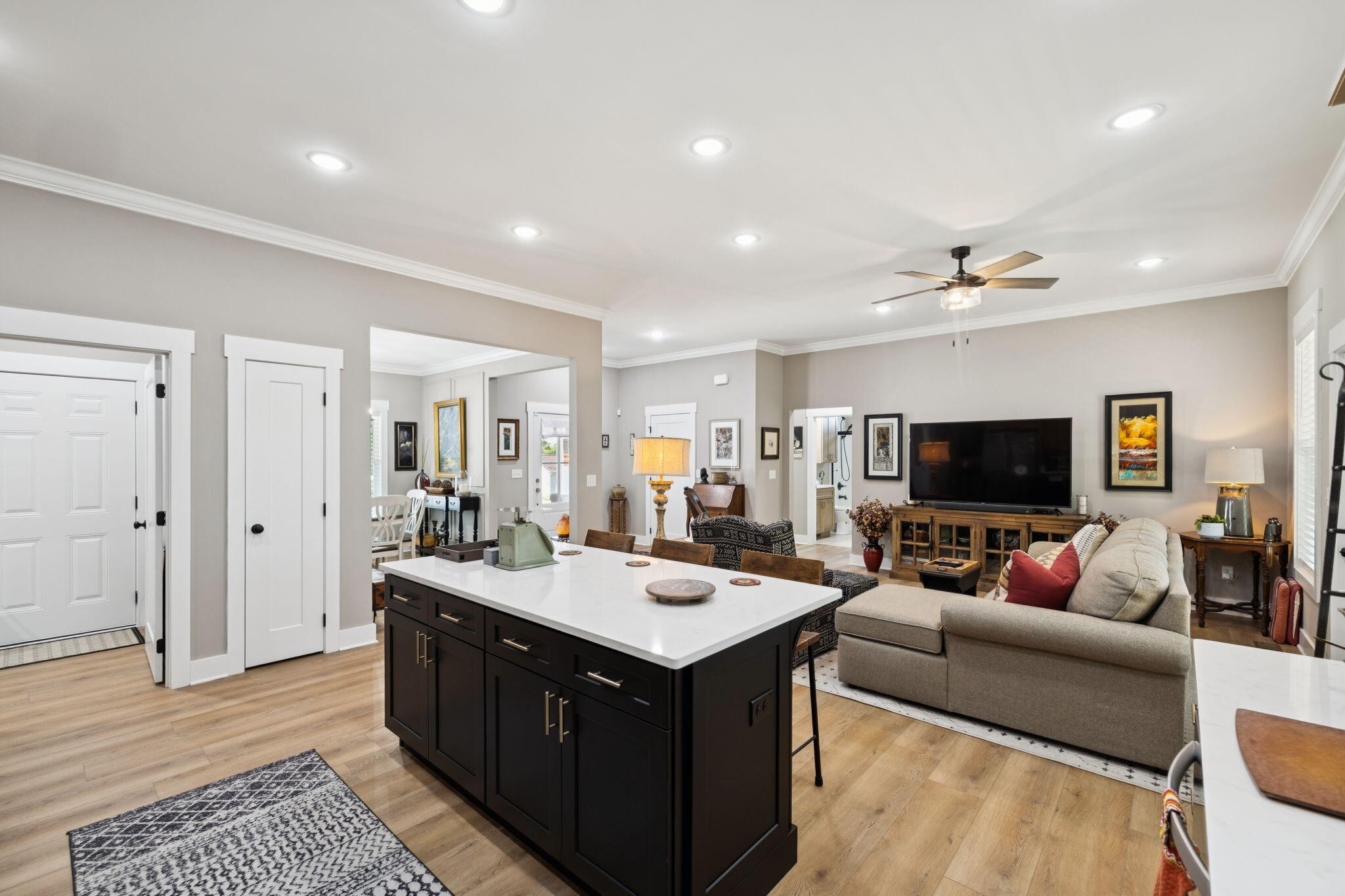 75 Battleview Drive Ringgold, GA 30736 - Photo 18 of 58 a living room with a couch and a flat screen tv