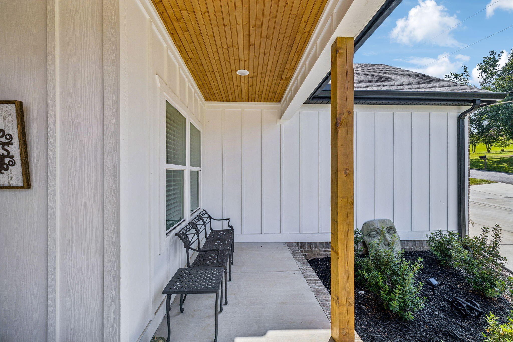 75 Battleview Drive Ringgold, GA 30736 - Photo 4 of 58 a house view with a seating space