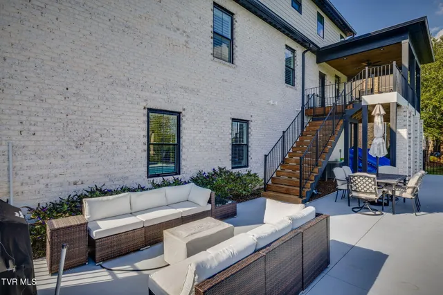 $1,549,000 | 141 Laurel Ridge Drive, Jonesborough, TN 37659