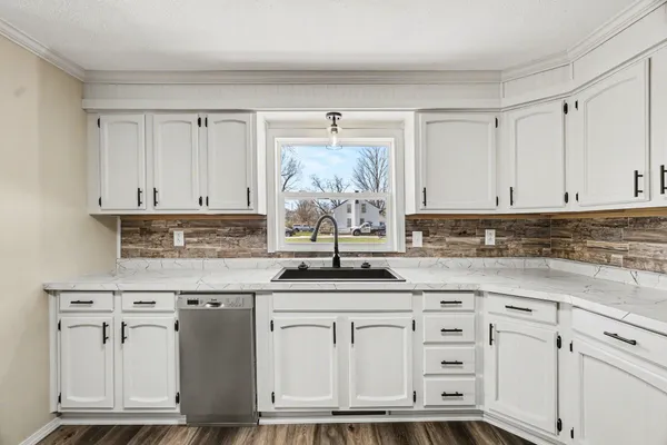 $219,000 | 617 East Eliza Street, Schoolcraft, MI 49087