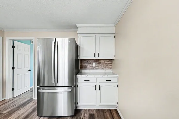 $219,000 | 617 East Eliza Street, Schoolcraft, MI 49087