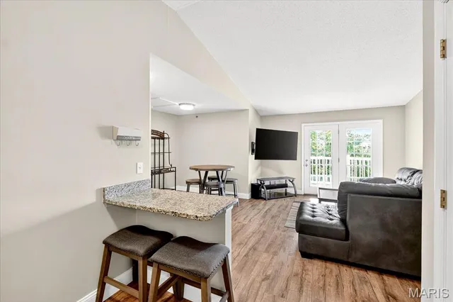 $164,000 | 4314 Forder Gardens Place, Unit B, St. Louis, MO 63129