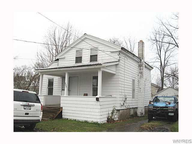 202 Bennett Place Ridgeway, NY 14103 - Photo 1 of 1 Exterior Front