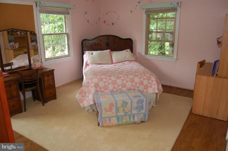 83 Chautaugua Road Arnold, MD 21012 - Photo 16 of 19 Bedroom #4