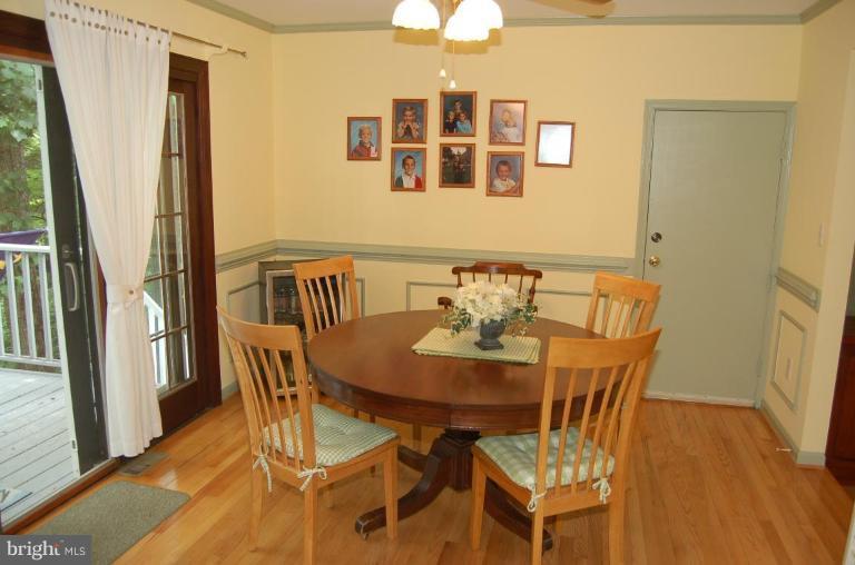 83 Chautaugua Road Arnold, MD 21012 - Photo 6 of 19 Breakfast Area