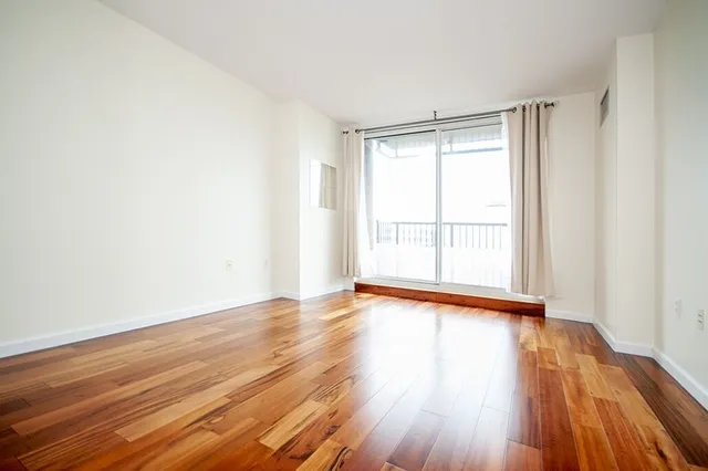 $3,750 | 10 Museum Way, Unit 1521, Cambridge, MA 02141