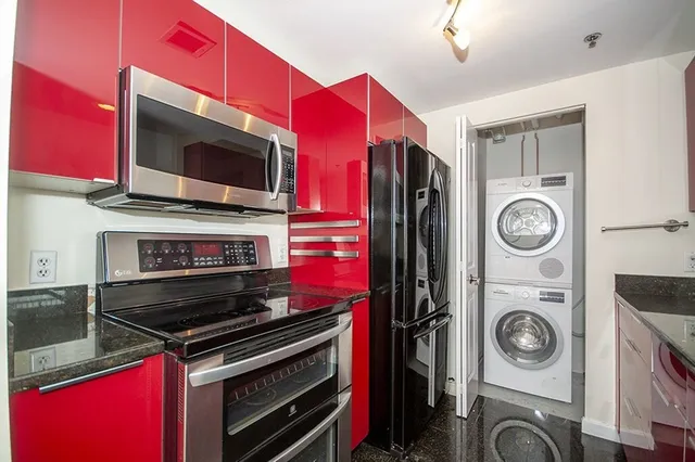 $3,750 | 10 Museum Way, Unit 1521, Cambridge, MA 02141