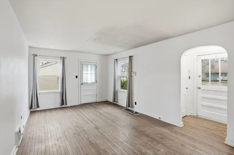 $199,900 | 1017 West 63rd Avenue, Merrillville, IN 46410