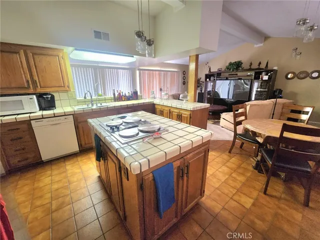 $625,000 | 450 Fairway Drive, Palmdale, CA 93551