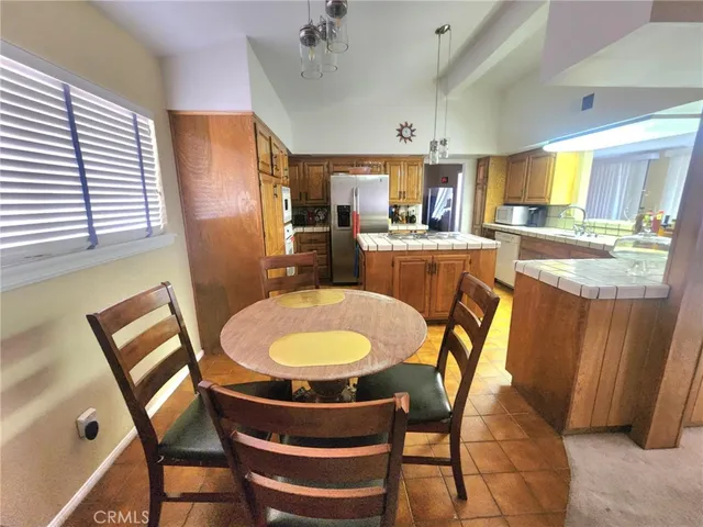 $625,000 | 450 Fairway Drive, Palmdale, CA 93551