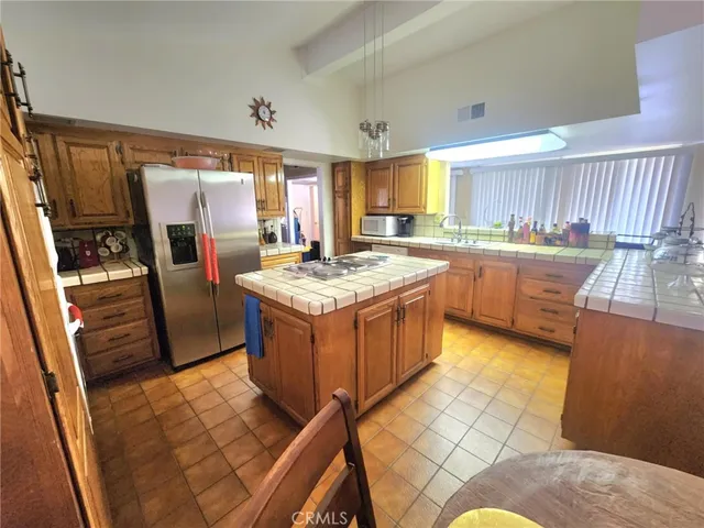 $625,000 | 450 Fairway Drive, Palmdale, CA 93551