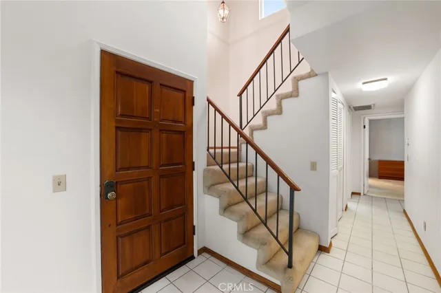 $850,000 | 11831 Courtleigh Drive, Unit 203, Los Angeles, CA 90066