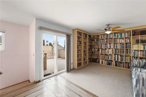 $815,000 | 11831 Courtleigh Drive, Unit 203, Los Angeles, CA 90066